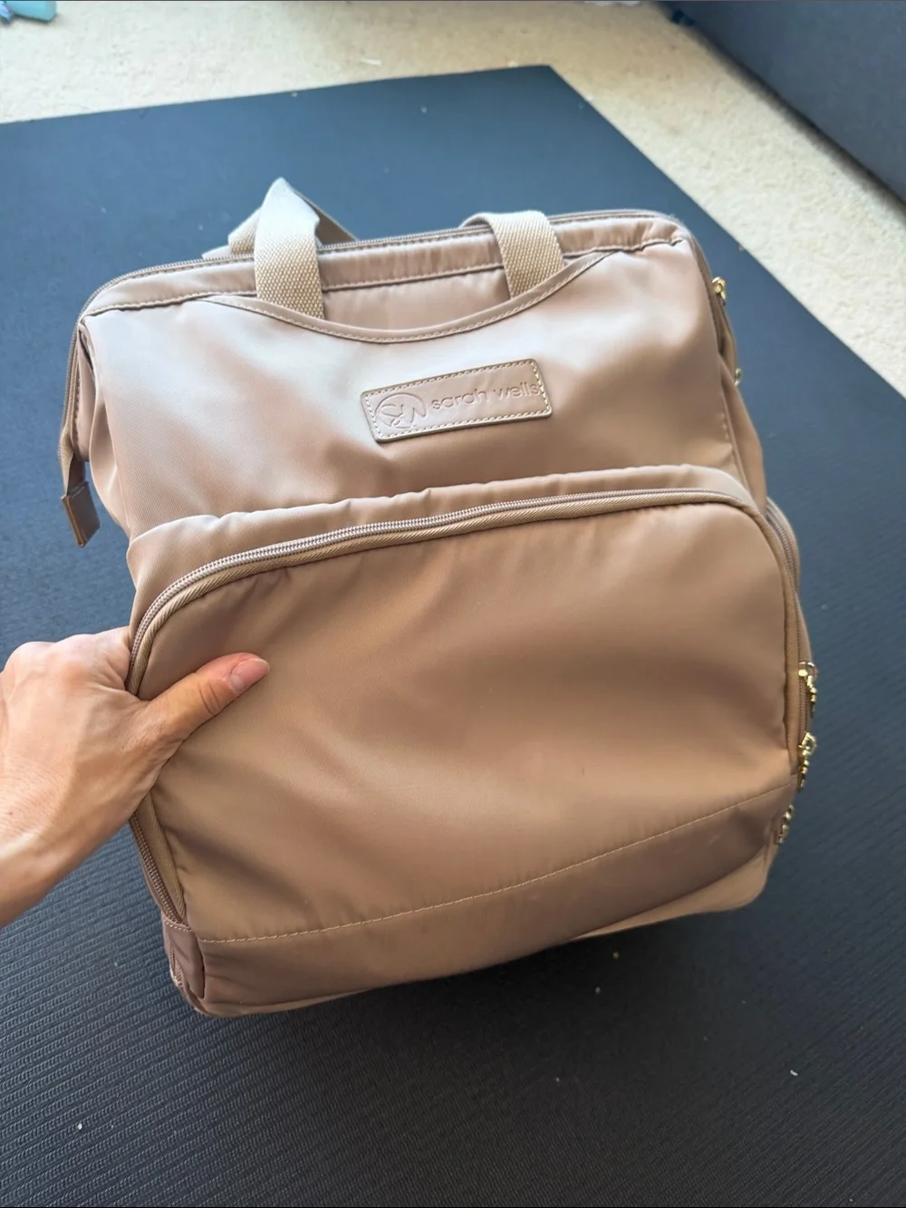 Sarah Wells norah pump bag latte